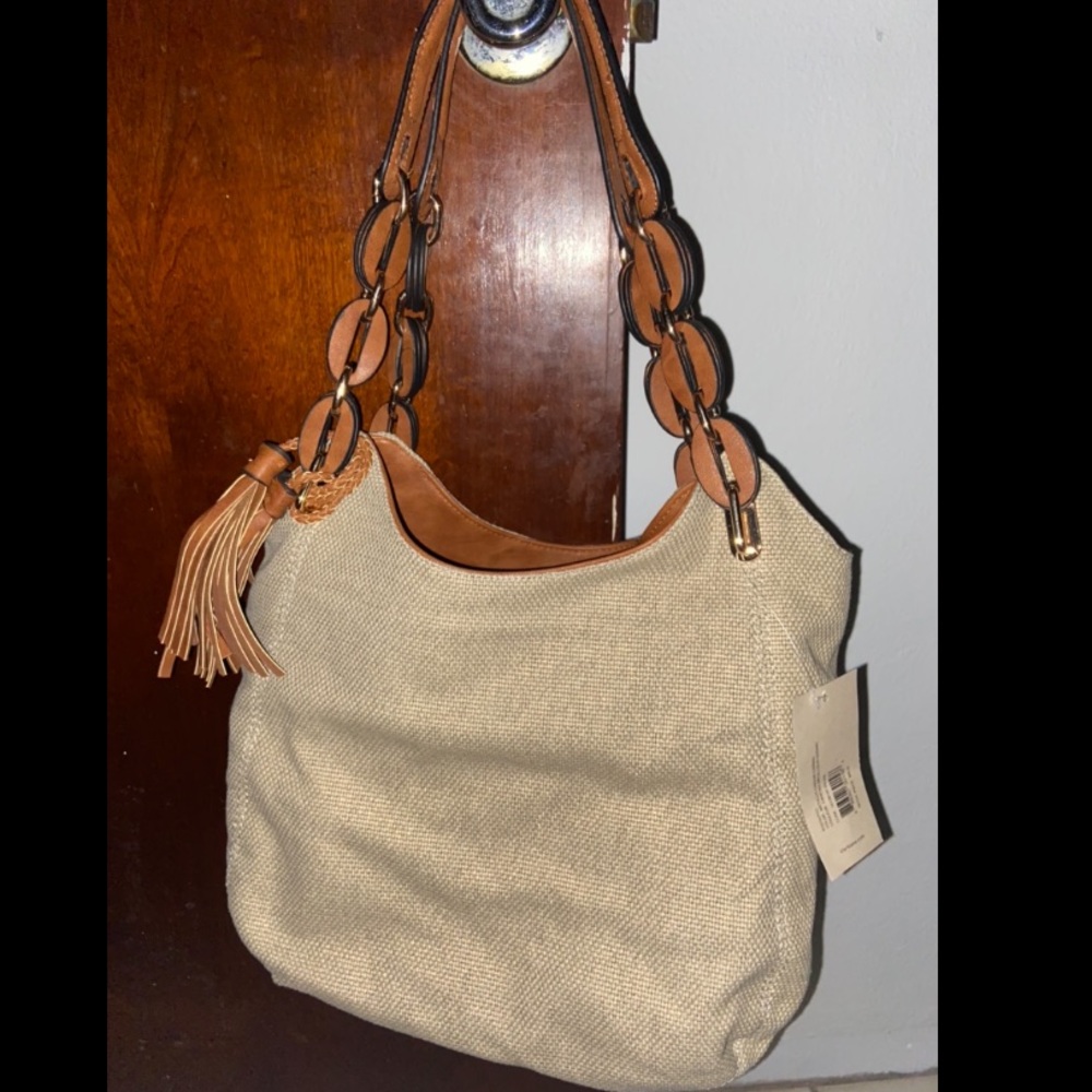 NWT medium size Brown/ beige shoulder bag